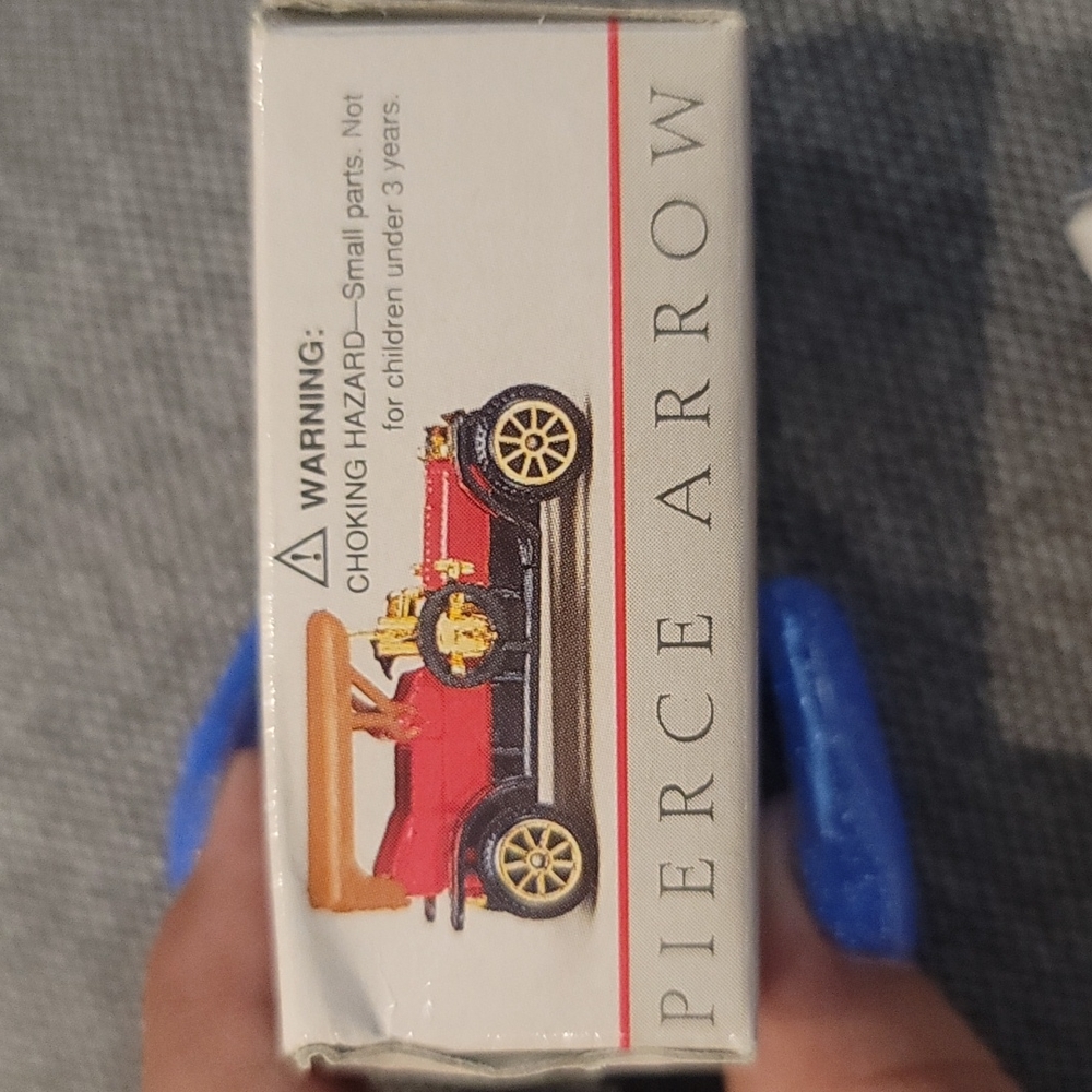 New Pierce Arrow Diecast Model